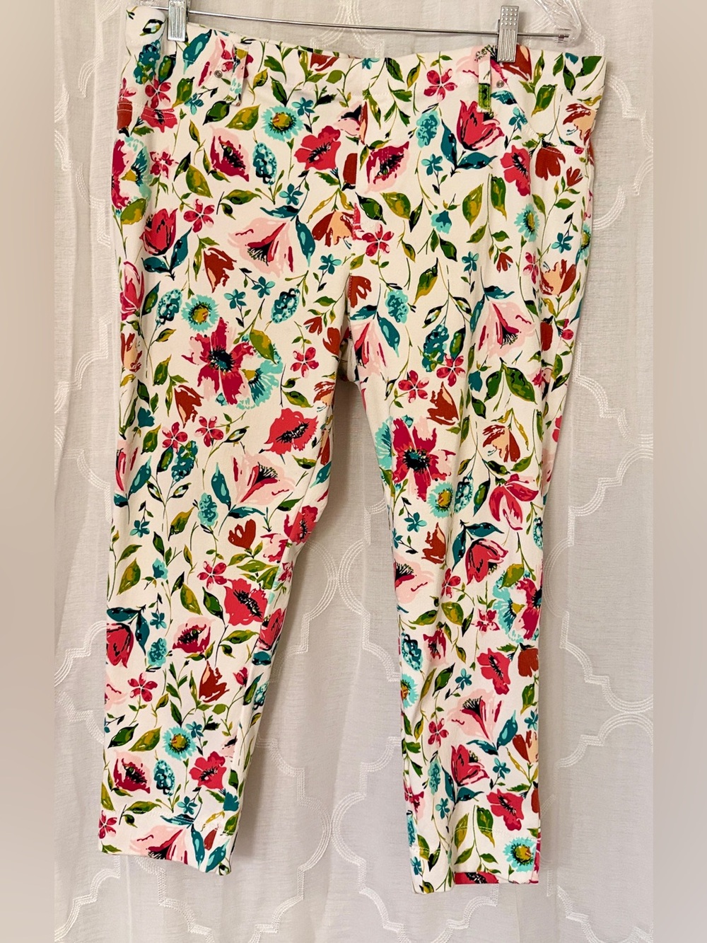 Time and Tru Floral Stretch Capri White Cropped Ankle Pants | XXL 2X 🌸✨